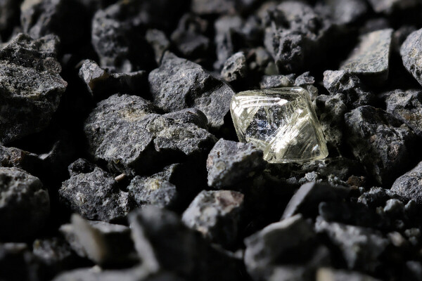 Diamond-FindingRevenue-1200-Sm